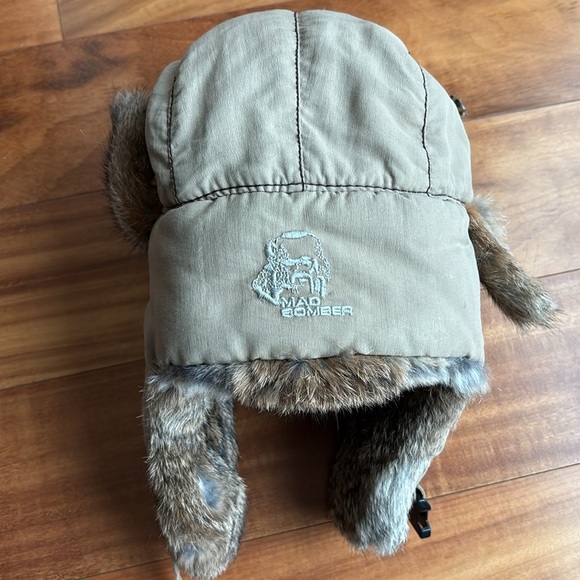 Fur hat - Picture 6 of 10